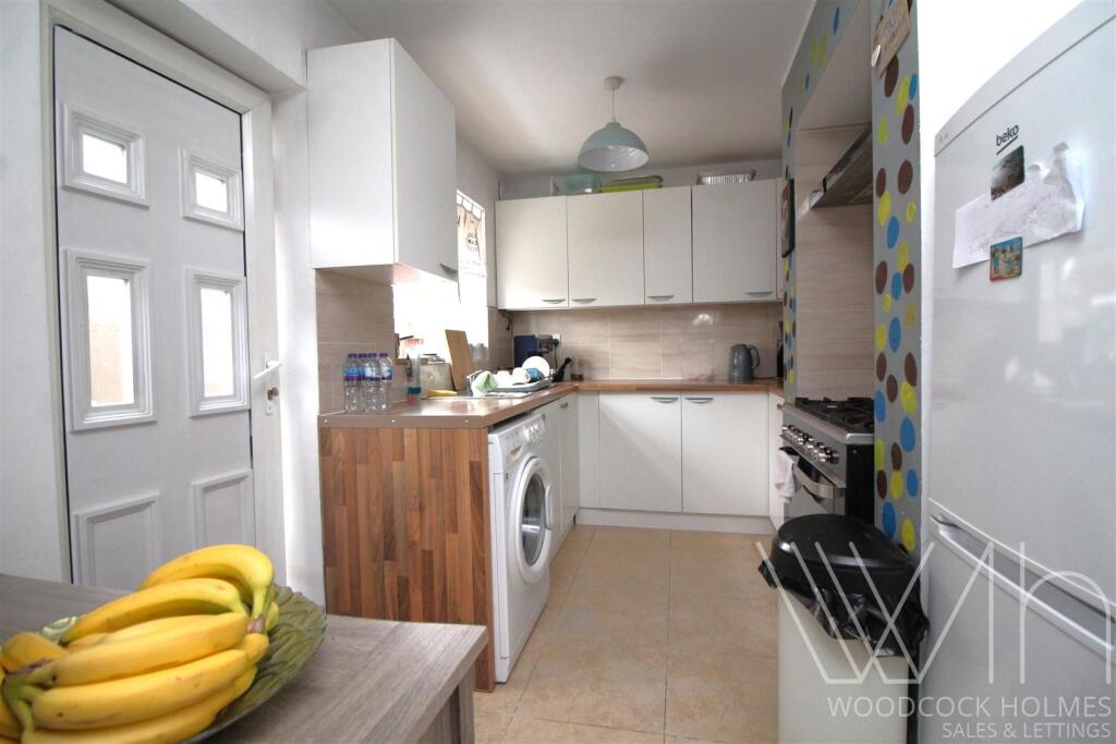 kitchen_1.JPG