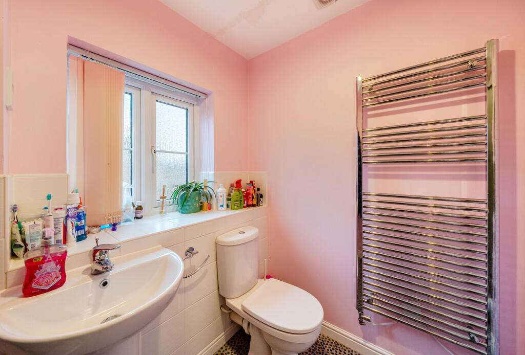 1374512-8-69172d5...