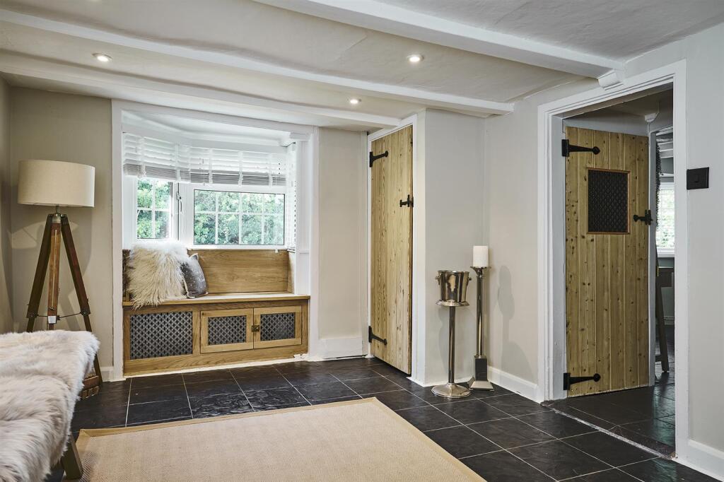 Callow Hill Cottage 14.jpg