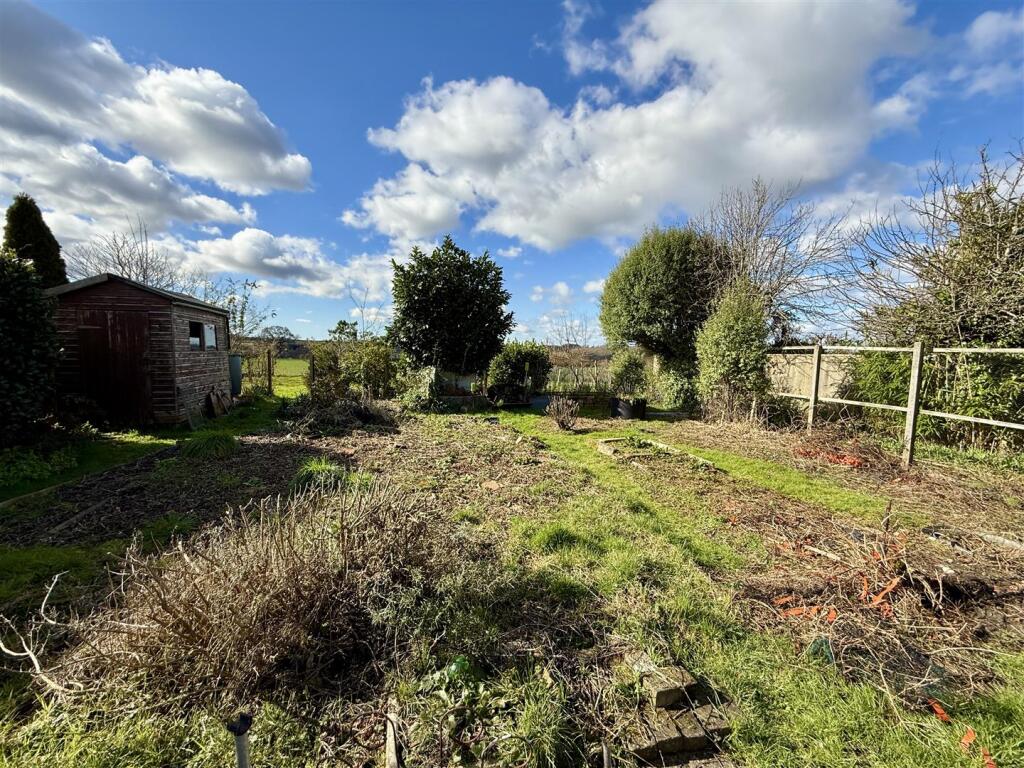 Rear Garden: