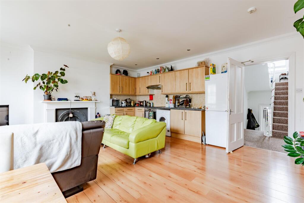Reception/Kitchen