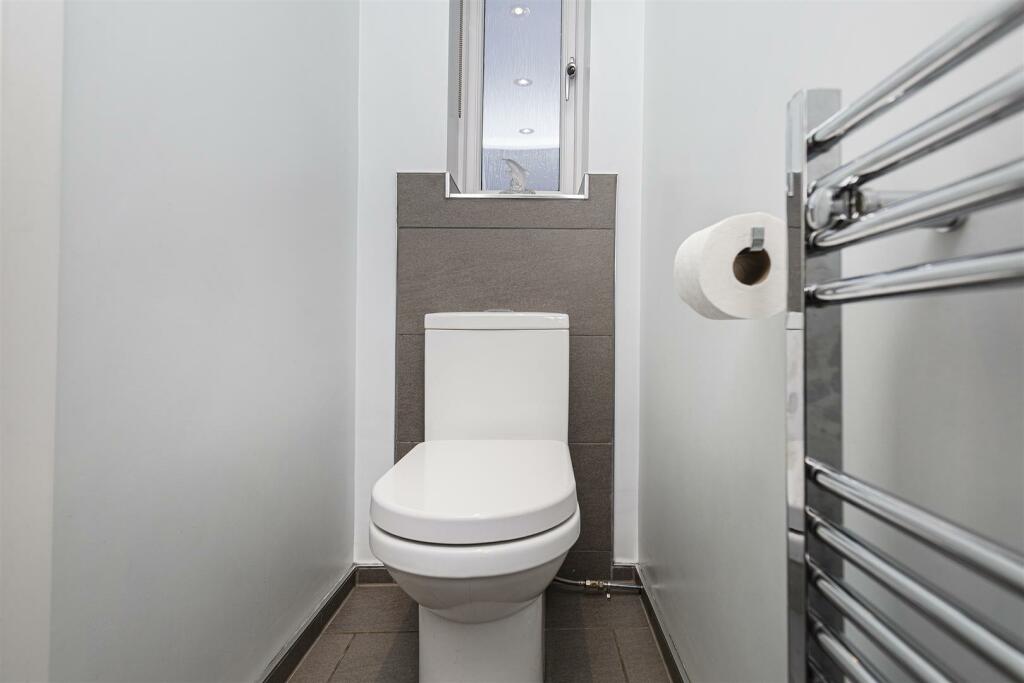 Bramleys Estate Agents - Blacksmiths Fold (6).jpg