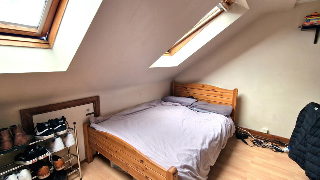 LOFT FRONT BEDROOM