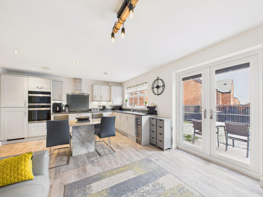 Dining Kitchen