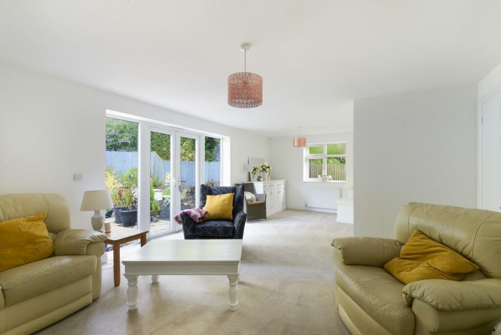 COPLEIGH DRIVE, JARDIN COTTAGE-29.jpg