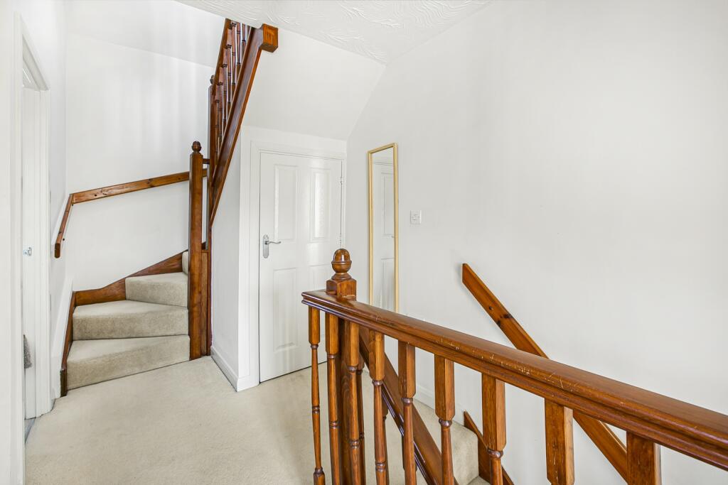 8 Berrington Grove stairs
