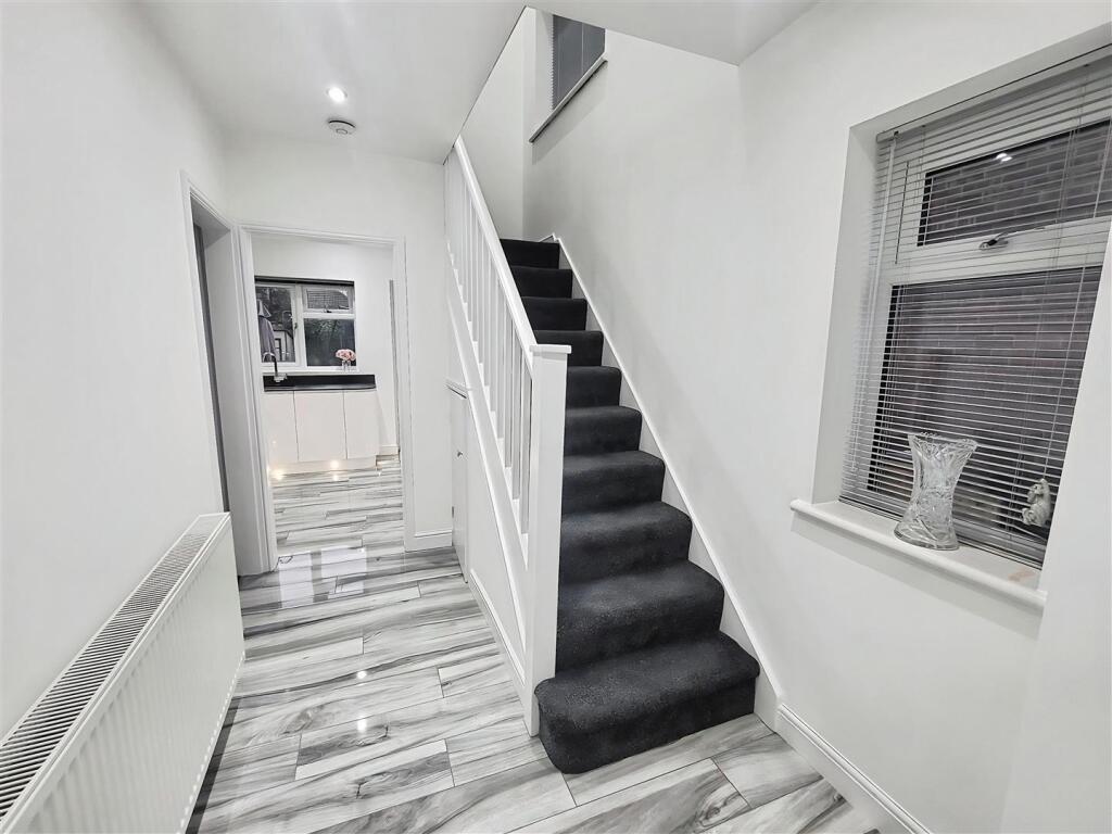 Osney Way, Gravesend