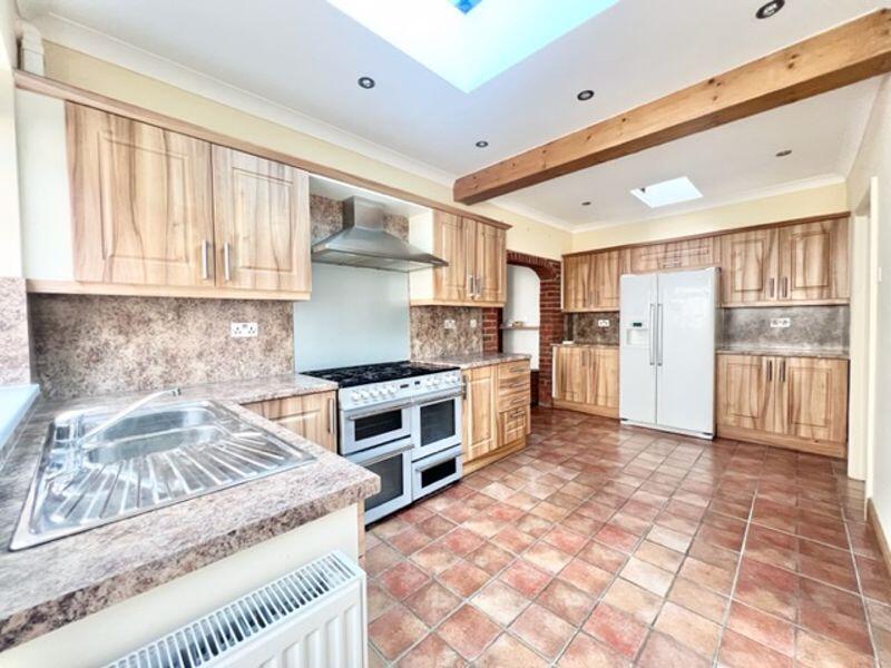 Kitchen breakfast room view 2