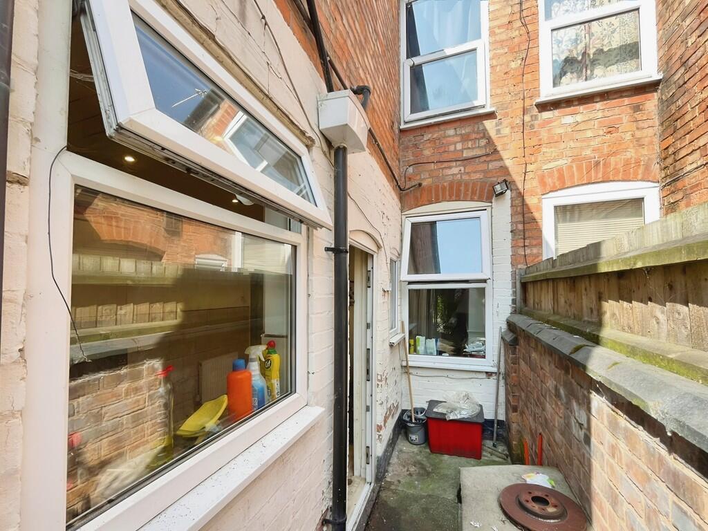 4ffd425f-WhatsApp...