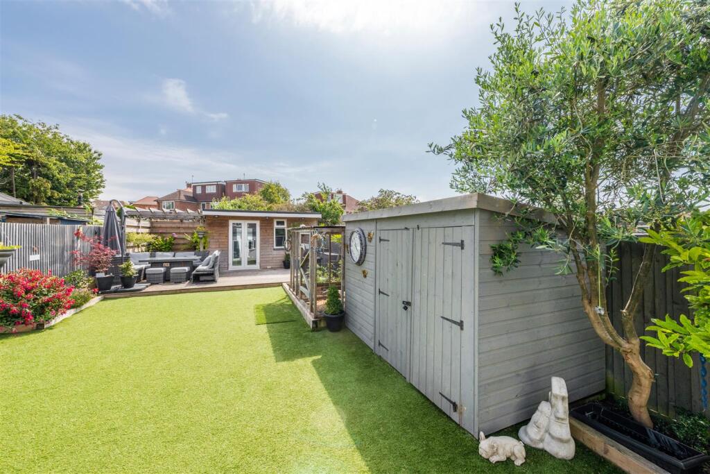 14 Upper Kingston Lane-27.jpg
