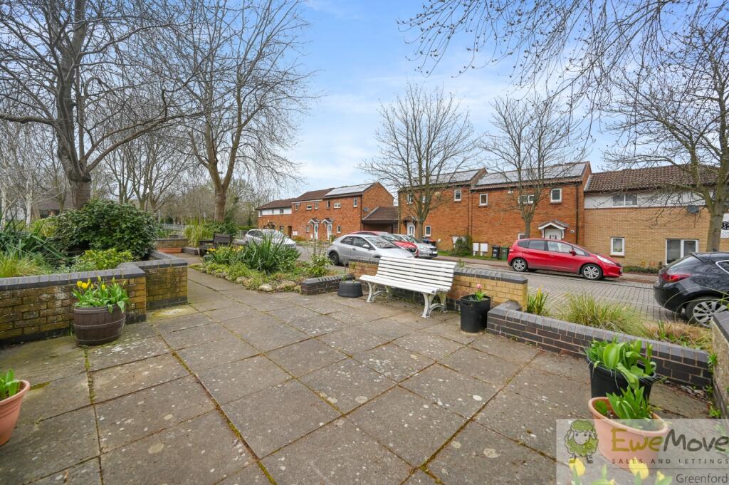 RCEWE- 29 high street- communal area 1 (1)