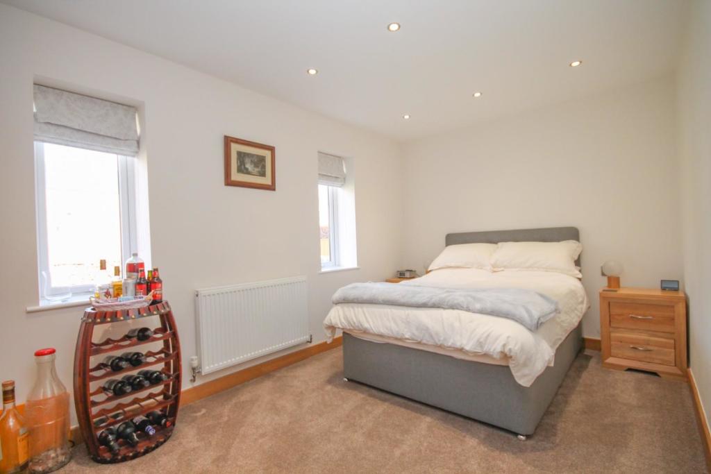 Bedroom (front) ground floor