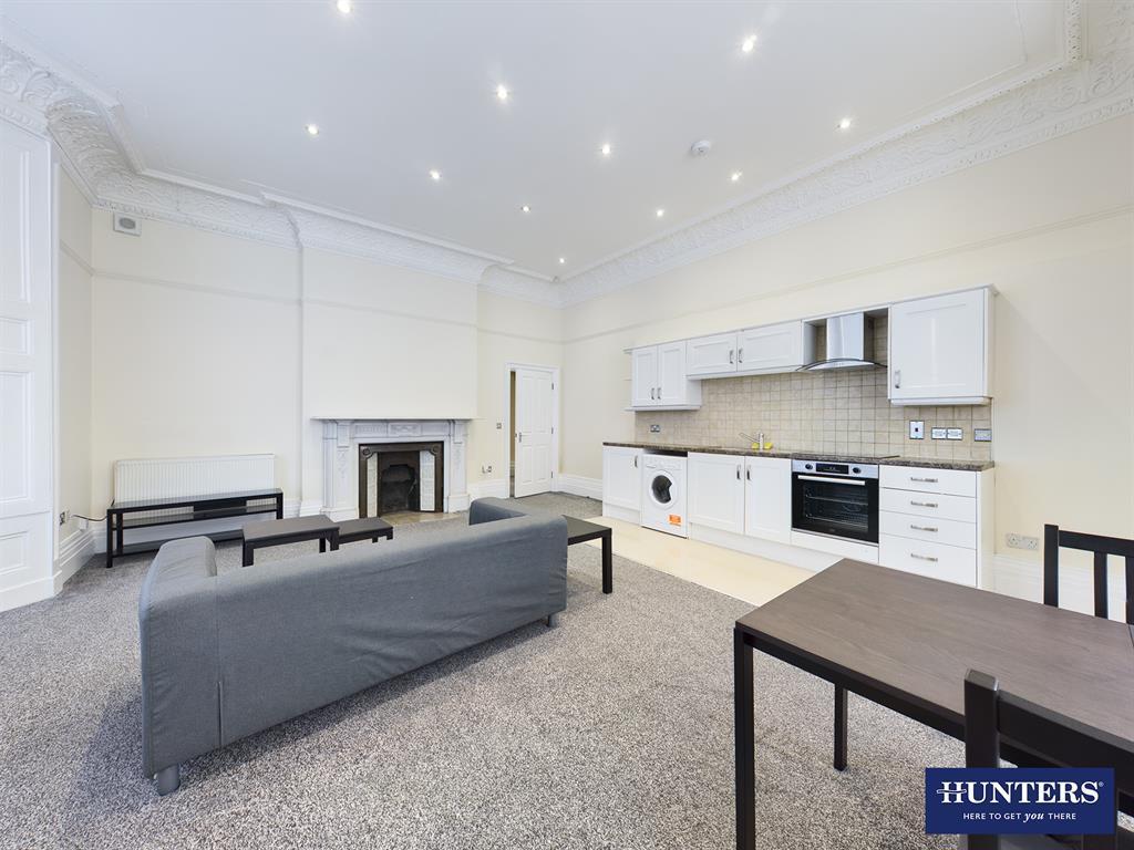 Kitchen/Living Area