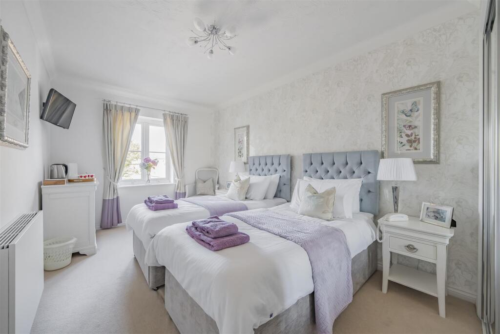 Owners Guest Suite.jpg