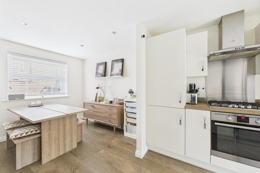 CAM04106G0-PR0146-STILL013 - Copy.jpg