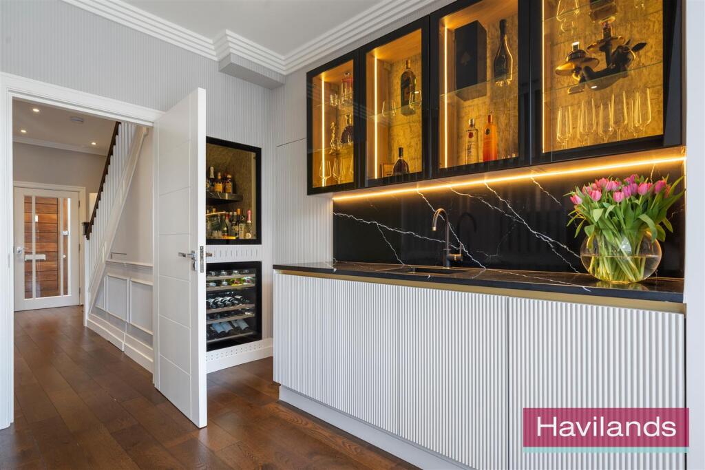 Queen Annes Grove-64.jpg