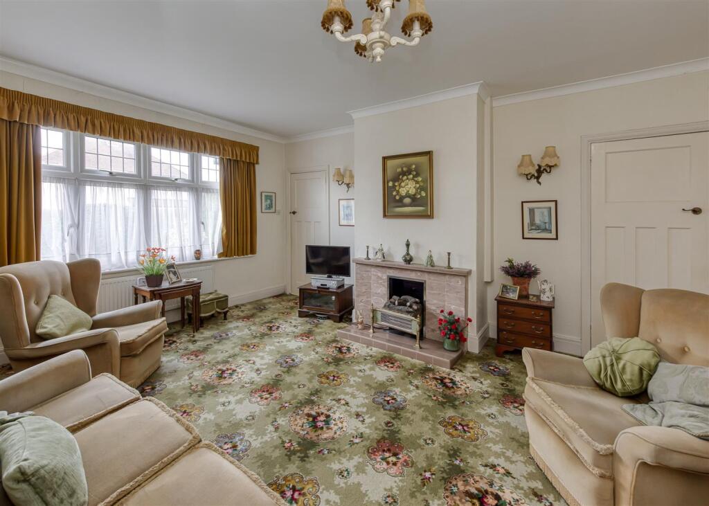 1 Lane Green Road-lounge1 JAN25.jpg