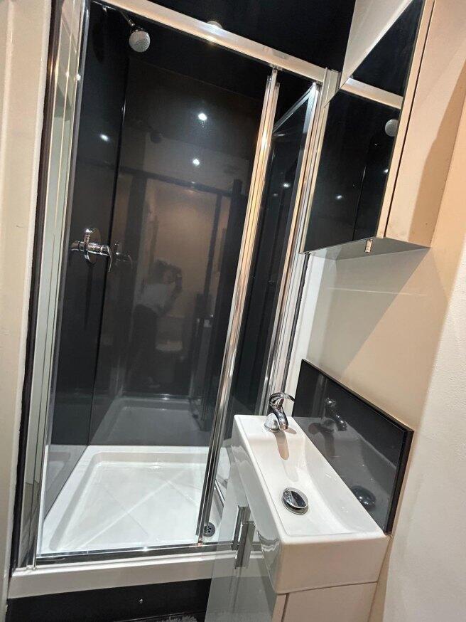 blenheim-gardens-nw2-4nt-981748