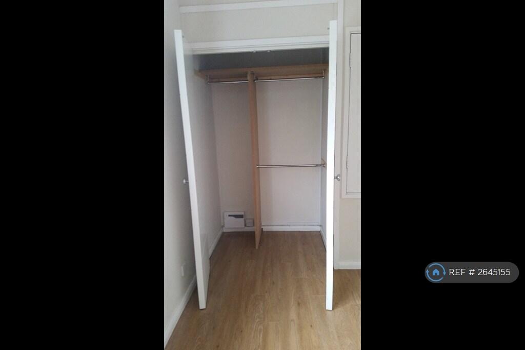 Bedroom 1 - Large Built In Wardrobe