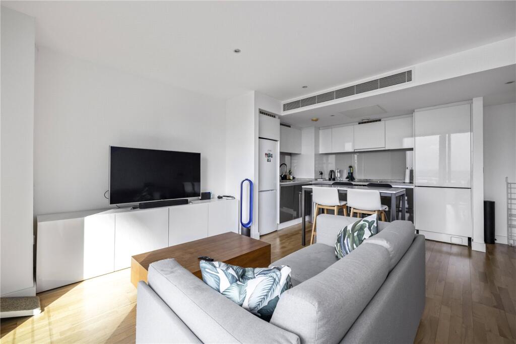 Reception/Kitchen