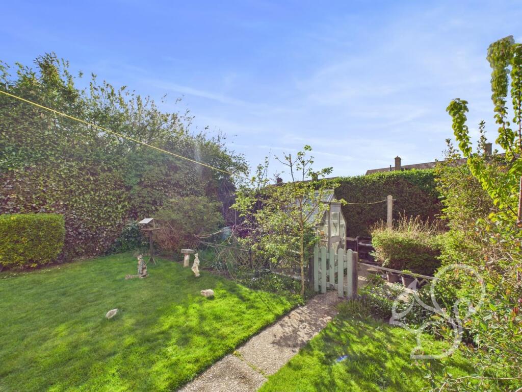 CAM01659G0-PR0411-STILL023.jpg