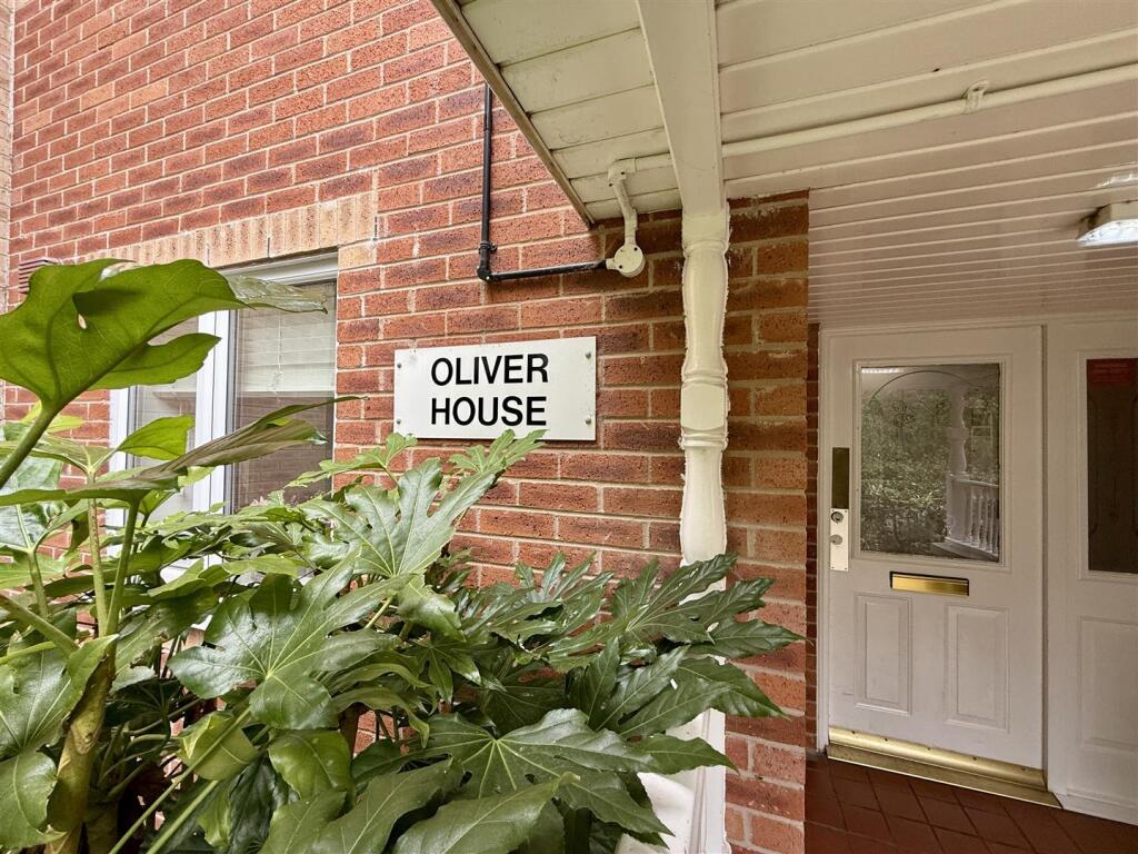 10 Oliver House.JPEG