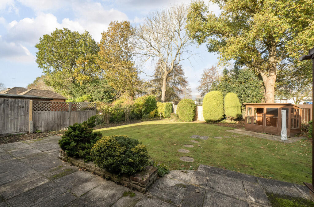 1383952-12-6925ad...