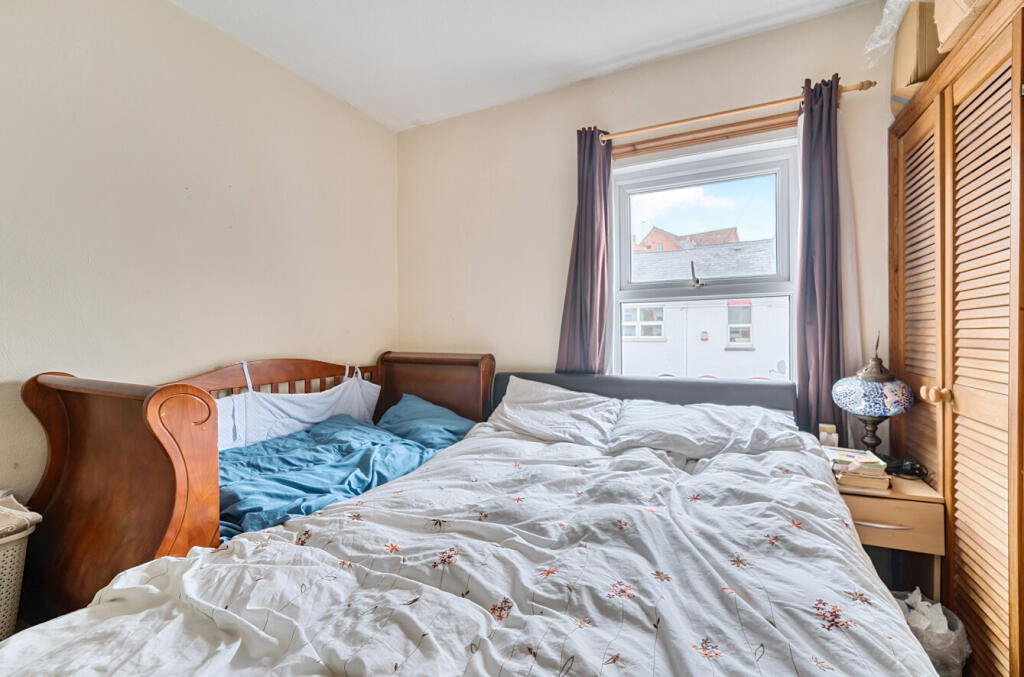 1332802-4-6890a2c...