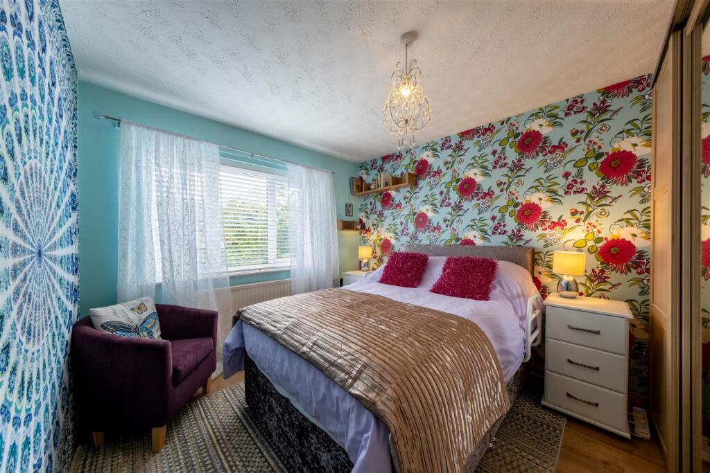 26 Chesterfield Close-027.jpg