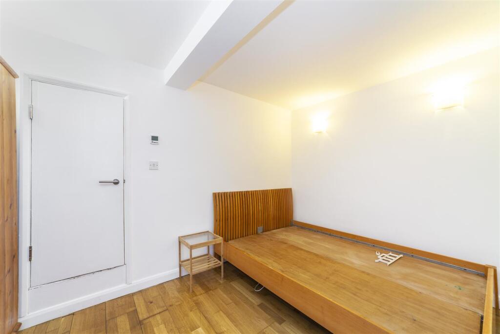 nN2lxSZiT3Sgq_Si7-uOmOwQxb8