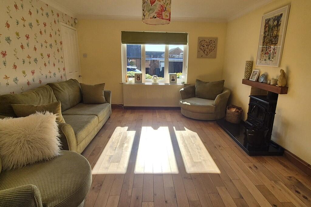 6 Living room 1