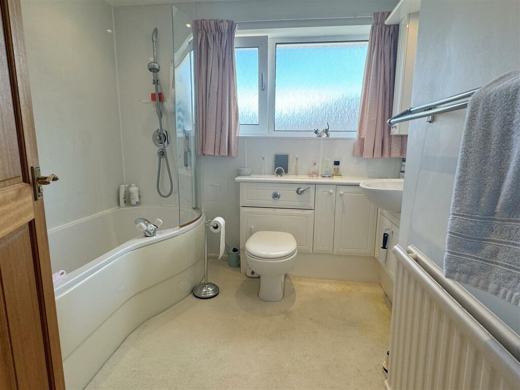 Bath 1.JPG