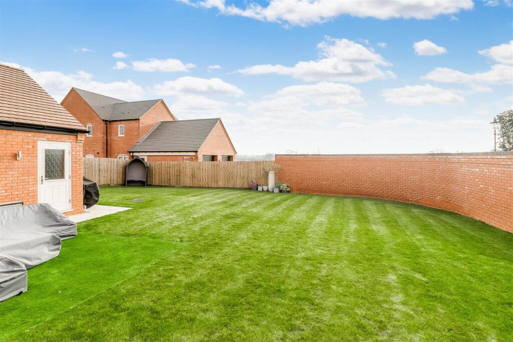 5 Wilson Close 031.jpg