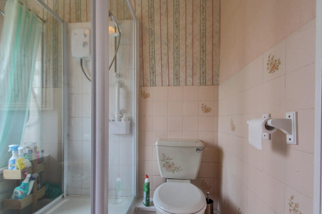 Bath/shower/WC