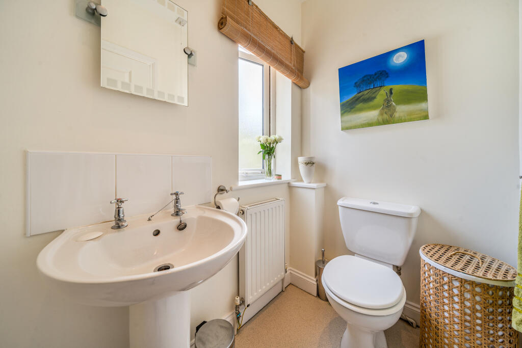 1359096-27-68daa21b4dcbd-ARW-1