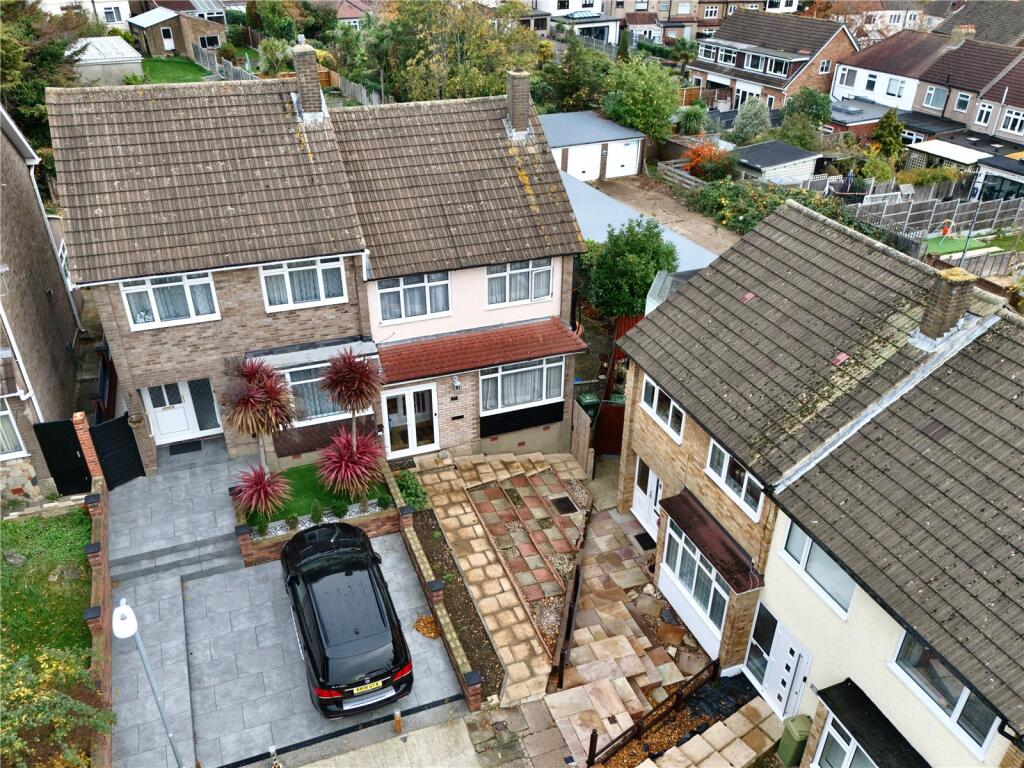 William Close, Romford, RM5