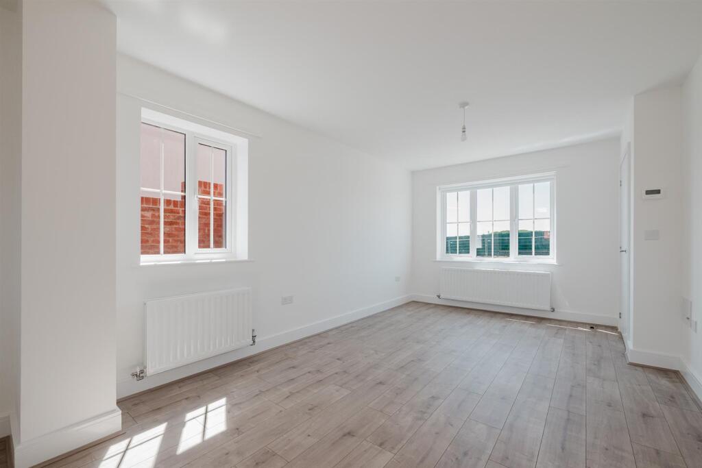 Living Room.jpg