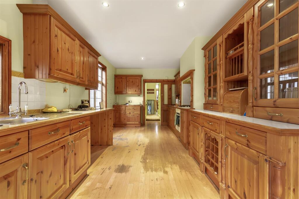 Kitchen 2