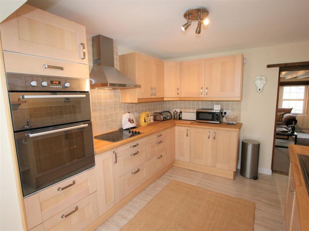 Spring Cottage Kitchen