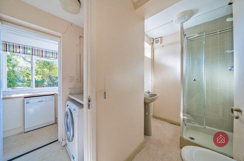 Utility/Shower Room