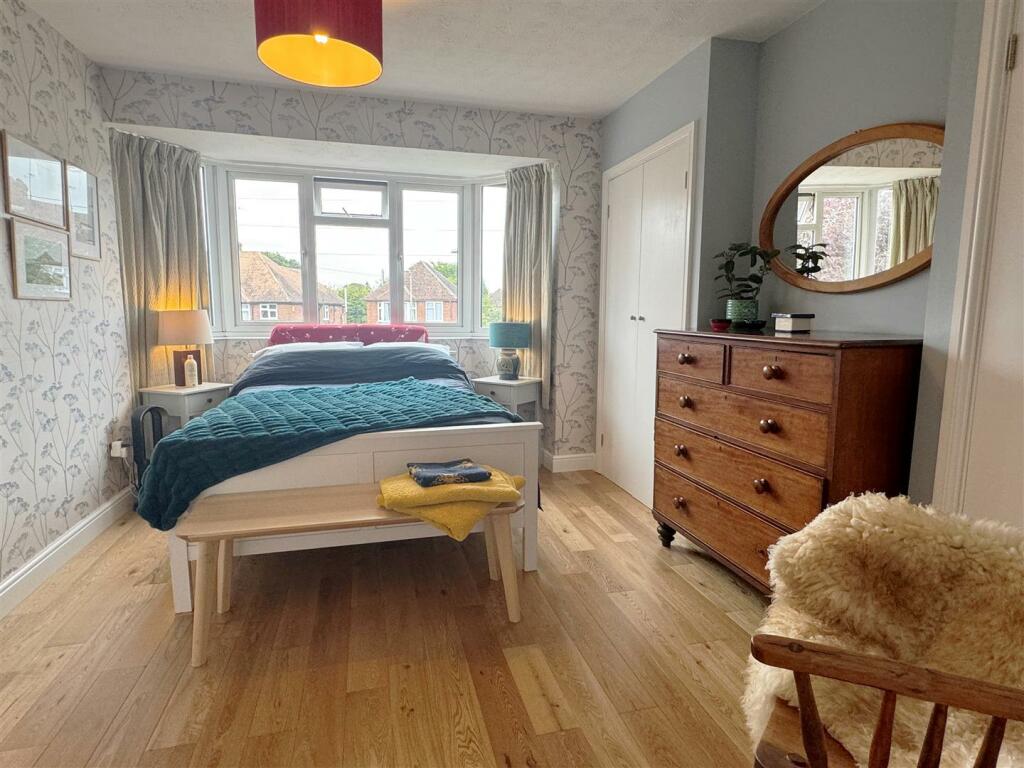 Bed 1.JPG