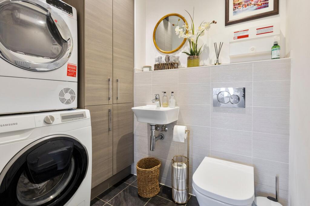 Cloakroom/Utility Room