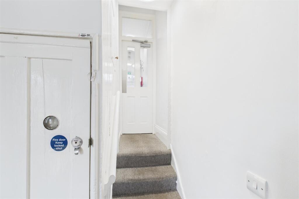 11 Osborne Villas, Kingsdown, Bristol BS2 8BP | Fr