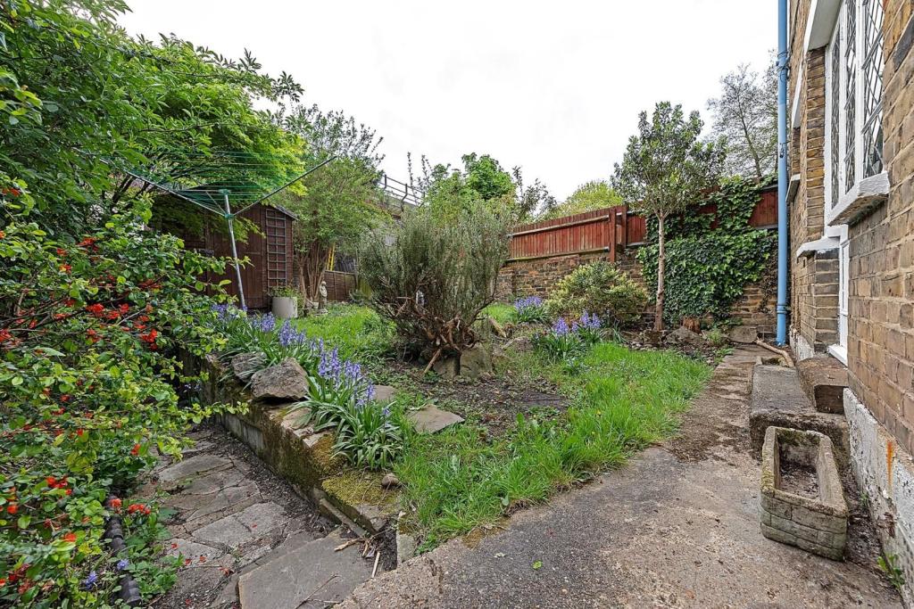 Garden (3).jpg