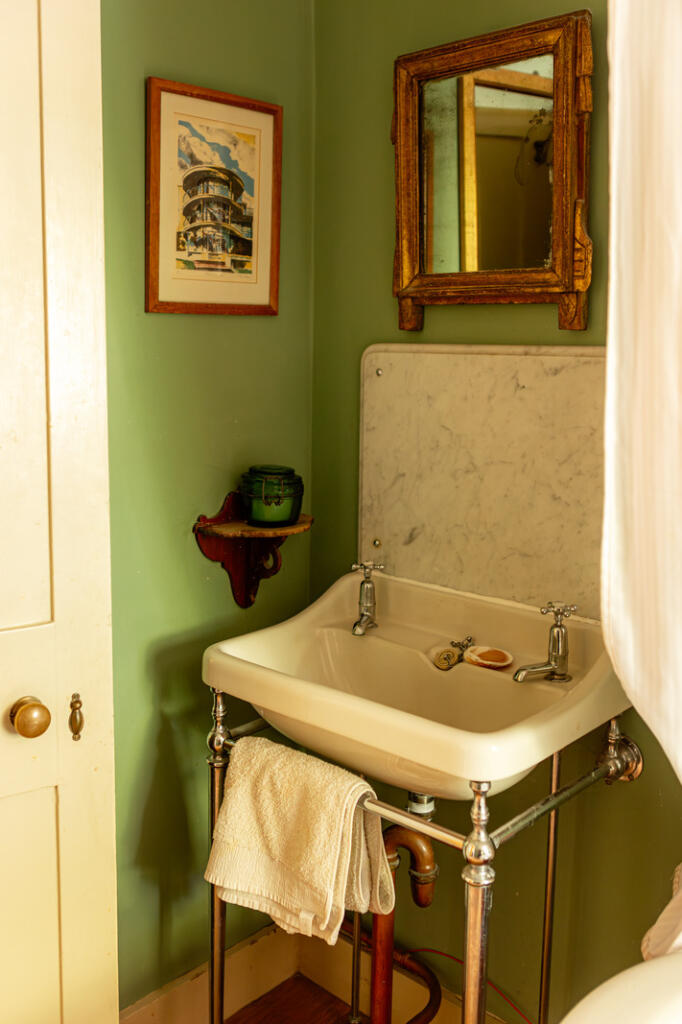 281657 - 25_4_TMH E9 7AN4720-Enhanced-NR.jpg