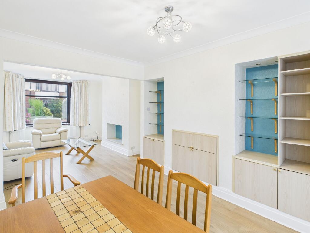 Living Room/Dining Room