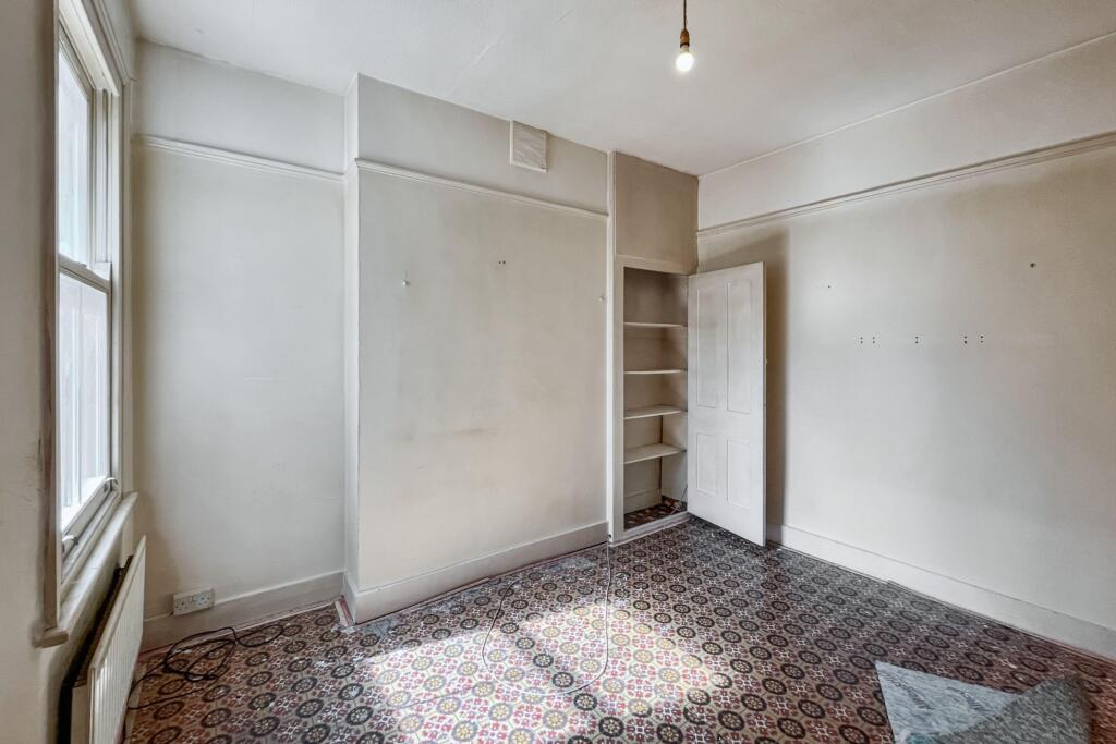 56 Englewood Road, Clapham South, London SW12 9NY