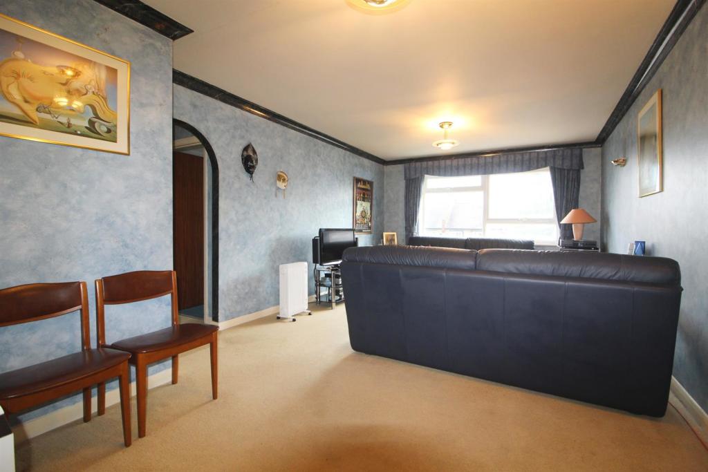 Reception room 1 edit.jpg