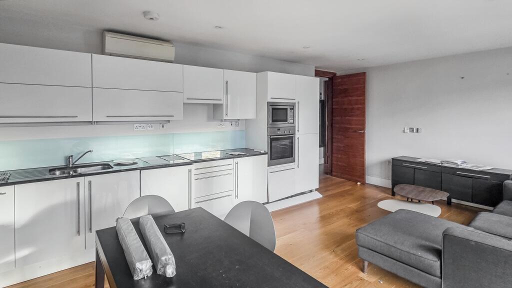 Flat 8 City View Apartments, 29A Saffron Hill, London EC1N 8AG