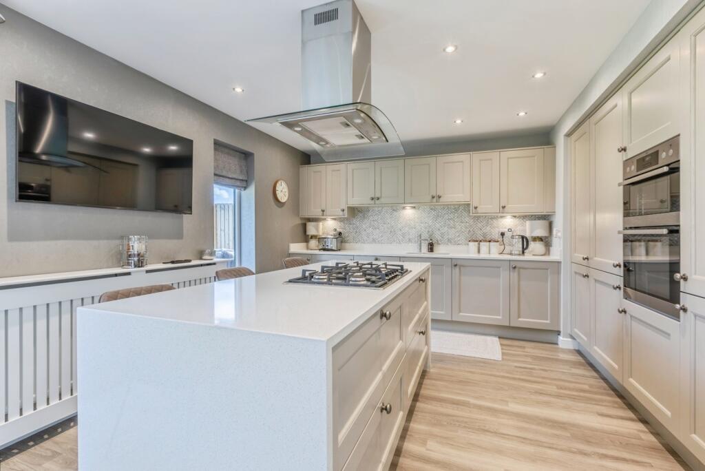 Kitchen/Dining